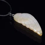 Agate pendant – Wing