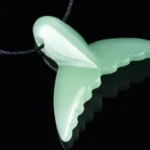 Aventurine pendant – Dolphin tail