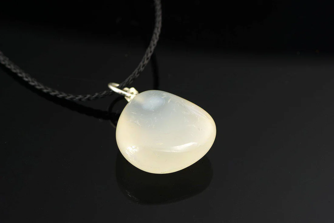 chalcedony-pendant-pebble-948643 Chalcedony pendant – Pebble - Image 1