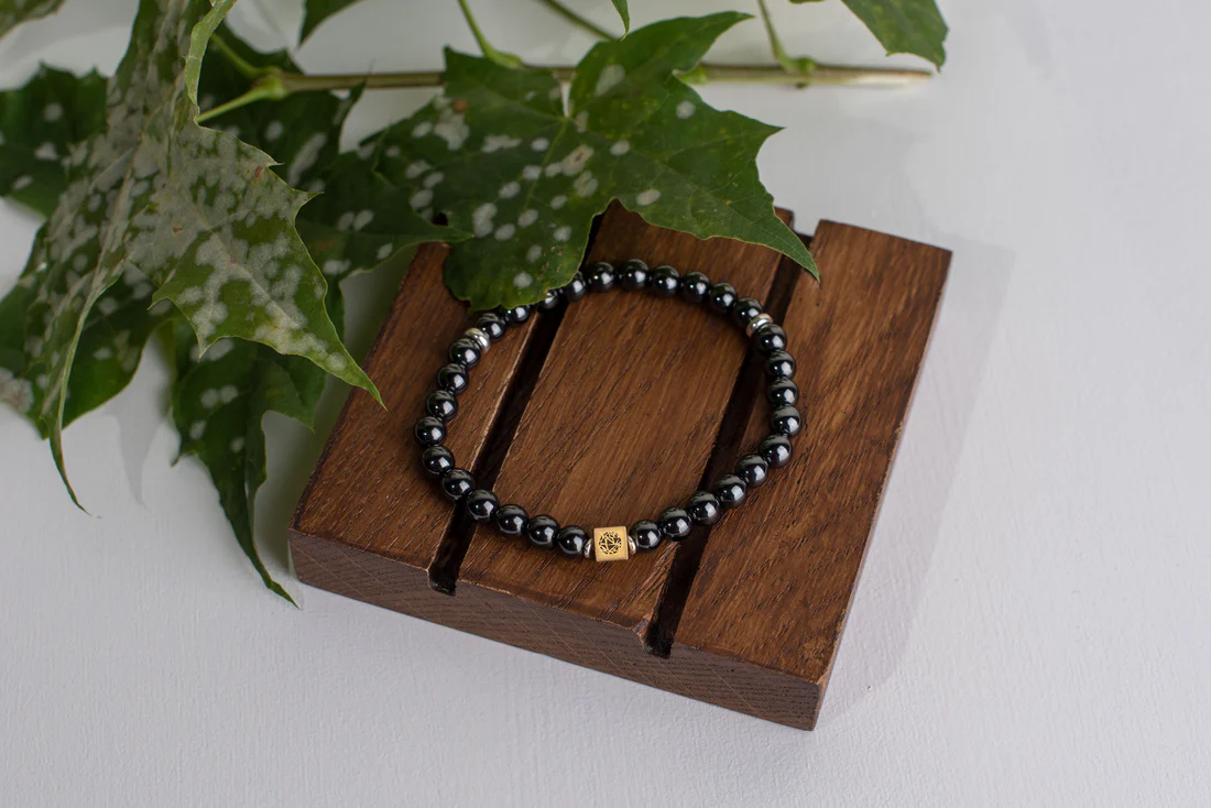 hematite_4f43d1c2-1509-485e-91c9-3022ff6df984 Hematite bracelet – 925 silver - 6mm - Image 1