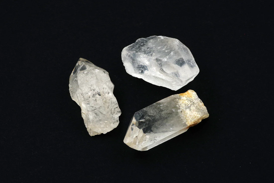 quartz_point_m_1 Quartz – Point M - Image 1