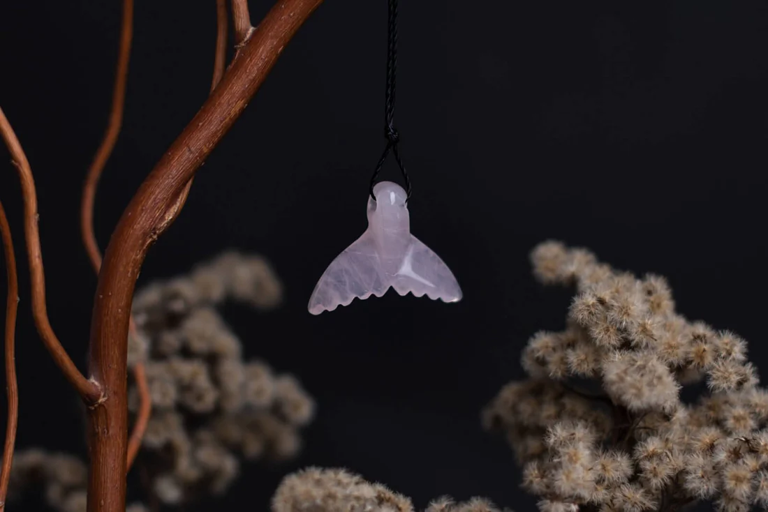 rose-quartz-pendant-dolphin-tail-663142-sw Rose quartz pendant – Dolphin tail - Image 1